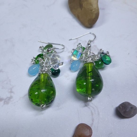 La Tiendita de Margarita Jewelry - Handmade silver plated earrings green glass and mermaid tears